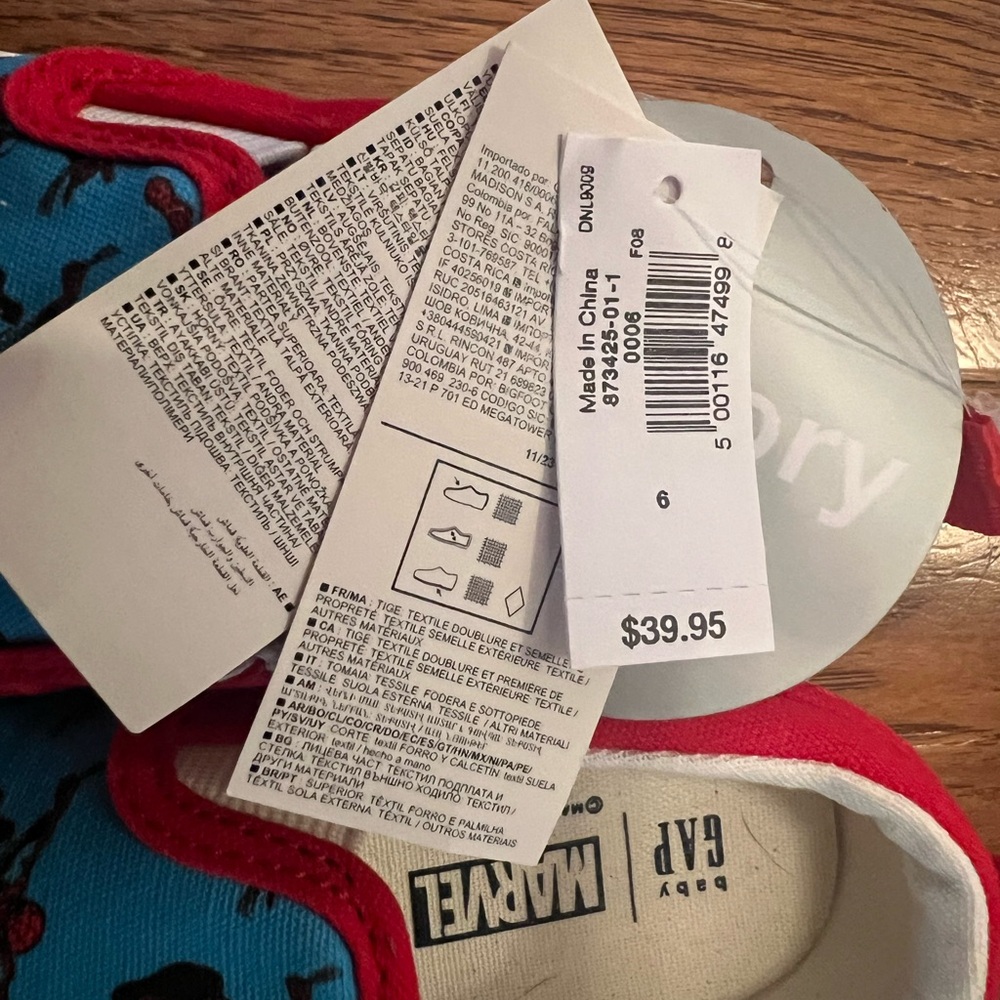 Baby Gap Spider-Man Slip on Sneakers - Picture 2 of 2